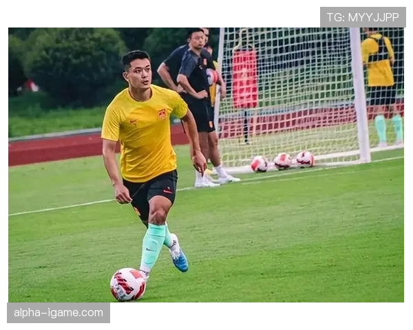 闪耀新星表现亮眼,足球界未来希望崭露头角 闪耀新星表现亮眼,足球界未来希望崭露头角