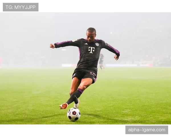 萨内在拜仁慕尼黑新角色持续闪耀,进攻核心地位备受期待